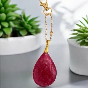 Elegant Red Teardrop Keychain
